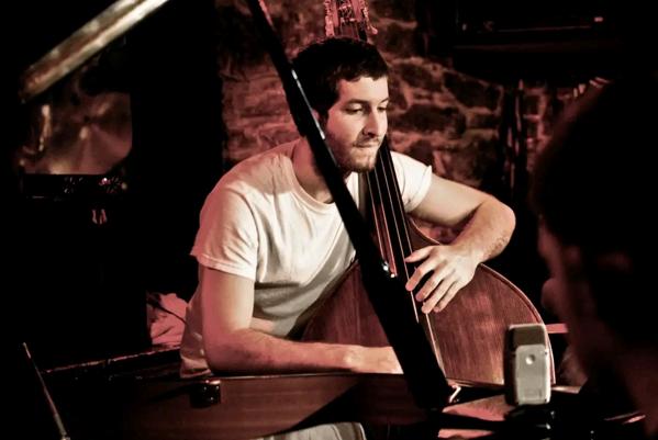 Russell Snyder: Kontrabass